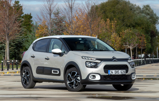 grey citroen c3 parked