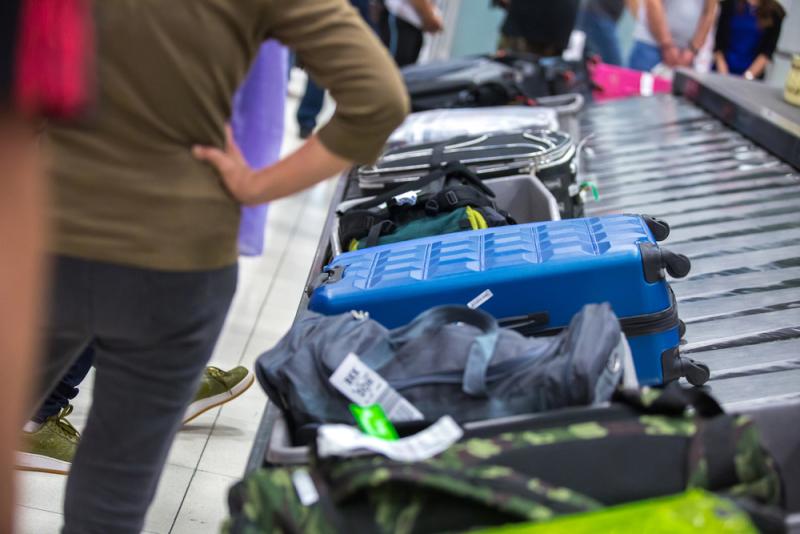 baggage-on-a-carousel